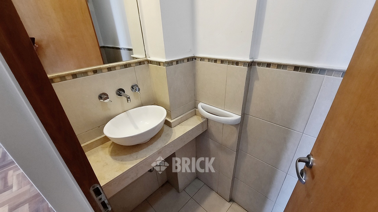 INDEPENDENCIA, AV. al 2500 Piso 7 14