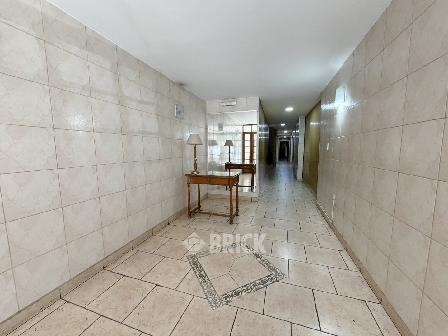 RIVADAVIA, AV. al 3400 Piso 5 21