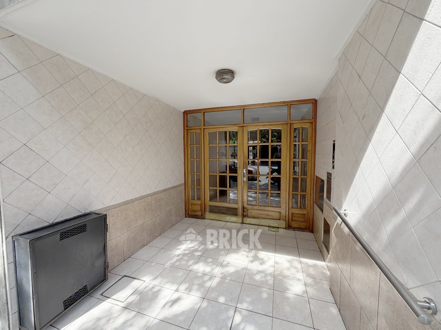 RIVADAVIA, AV. al 3400 Piso 5 23