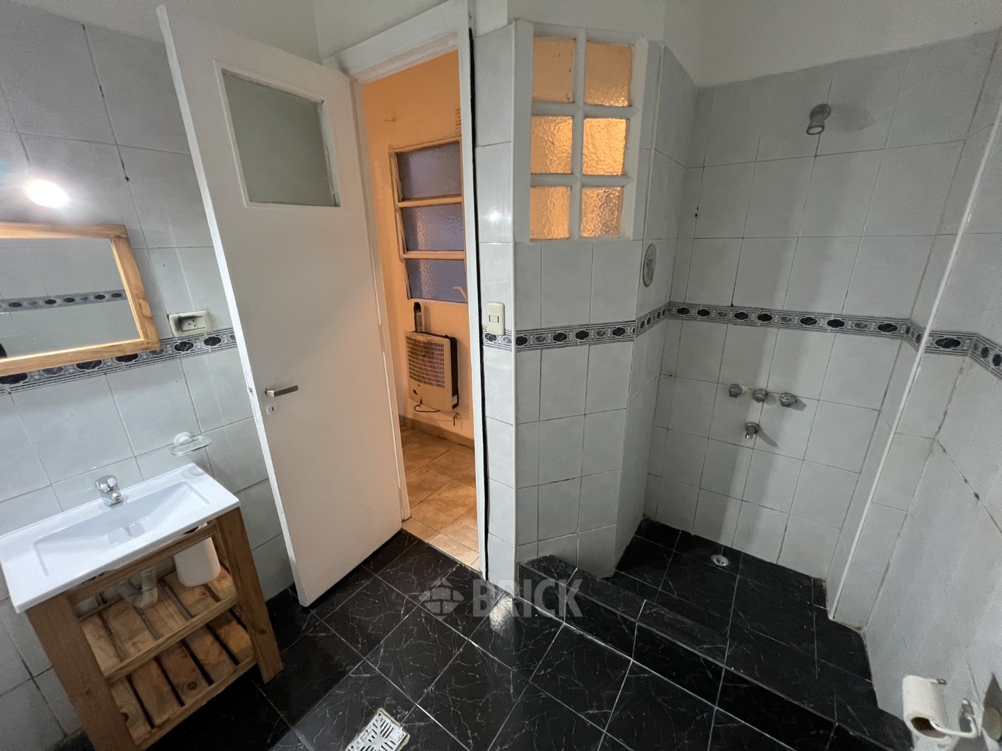 BOYACA, AV. al 200 Piso PB 8