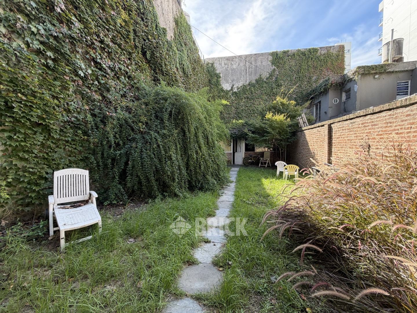 MORENO al 2100 Piso PB 21