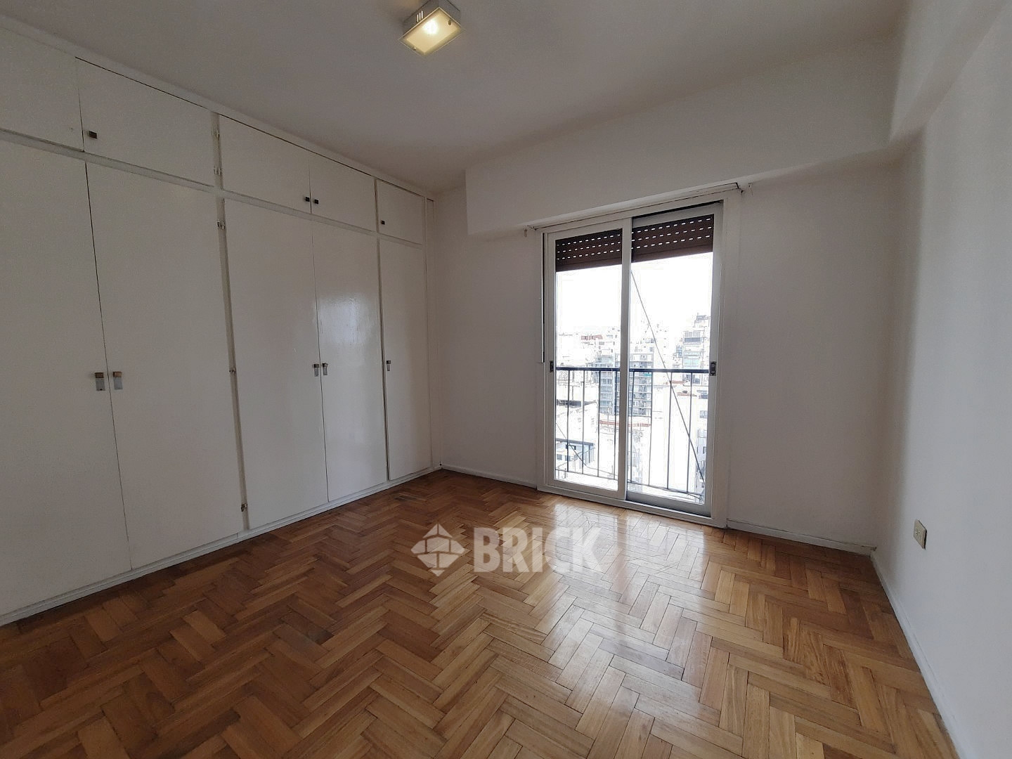 LARREA al 900 Piso 12 8