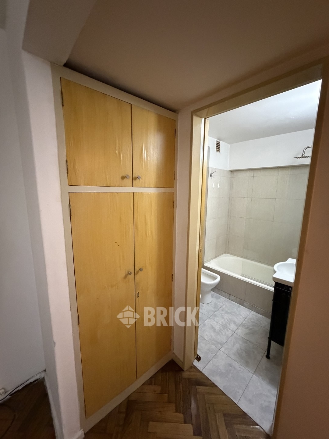 CHARCAS al 2800 Piso 1 8