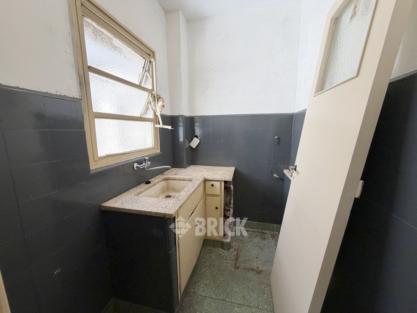 SARMIENTO al 1300 Piso 2 6