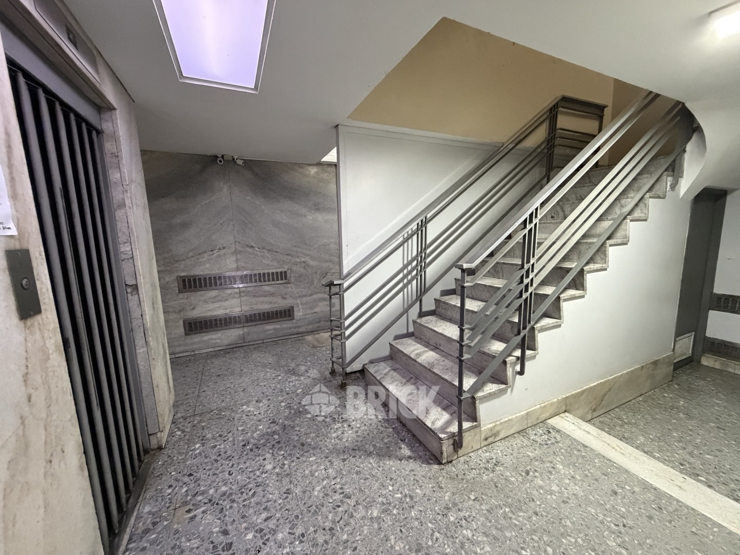 SARMIENTO al 1300 Piso 3 16