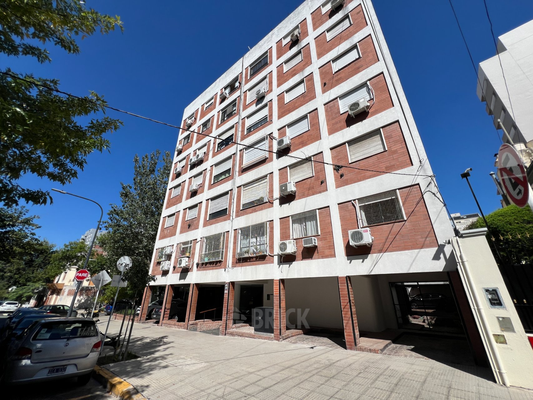 WASHINGTON al 2400 Piso 6 19
