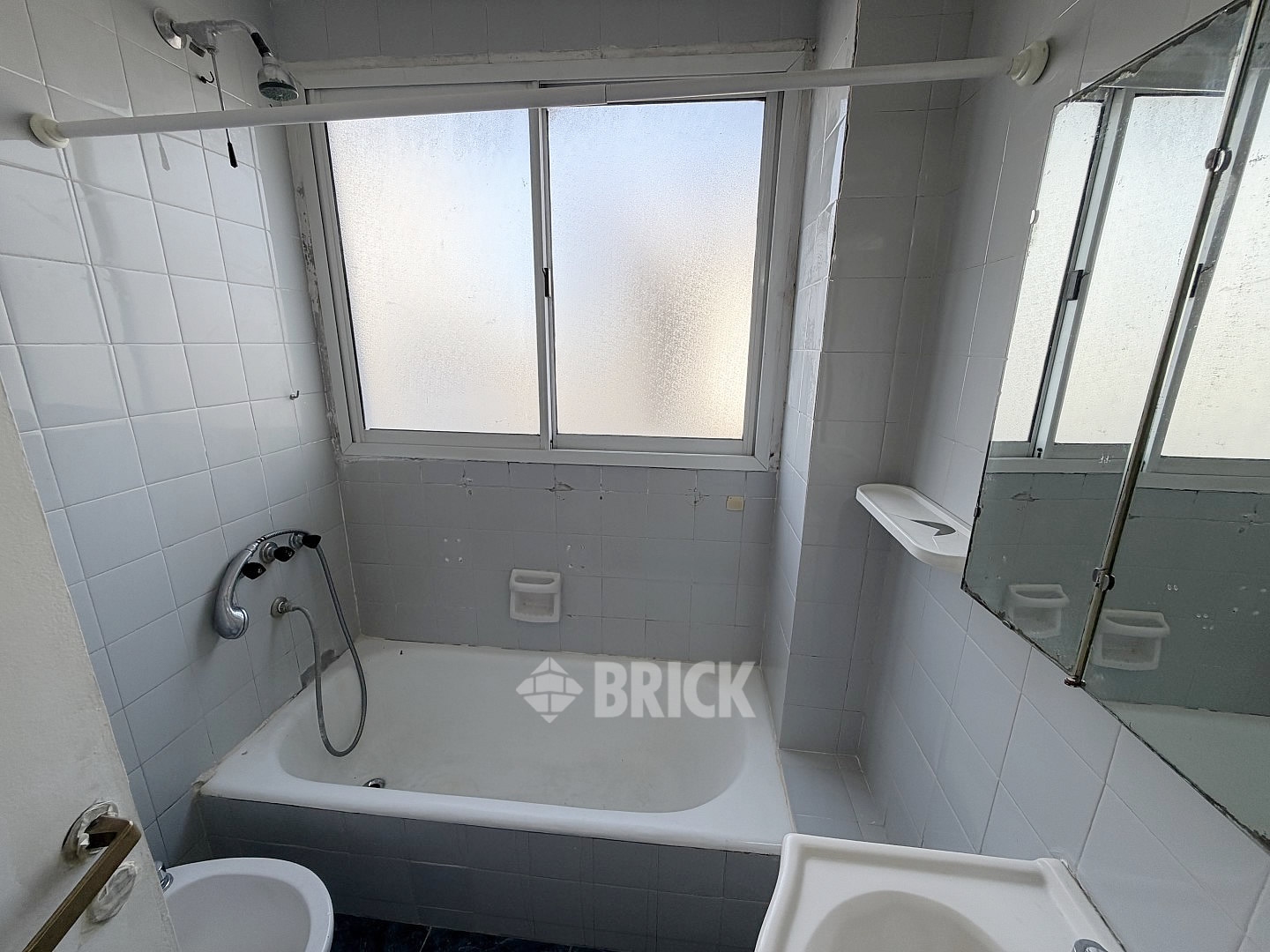 ALVEAR, MARCELO T. DE al 1900 Piso 11 15