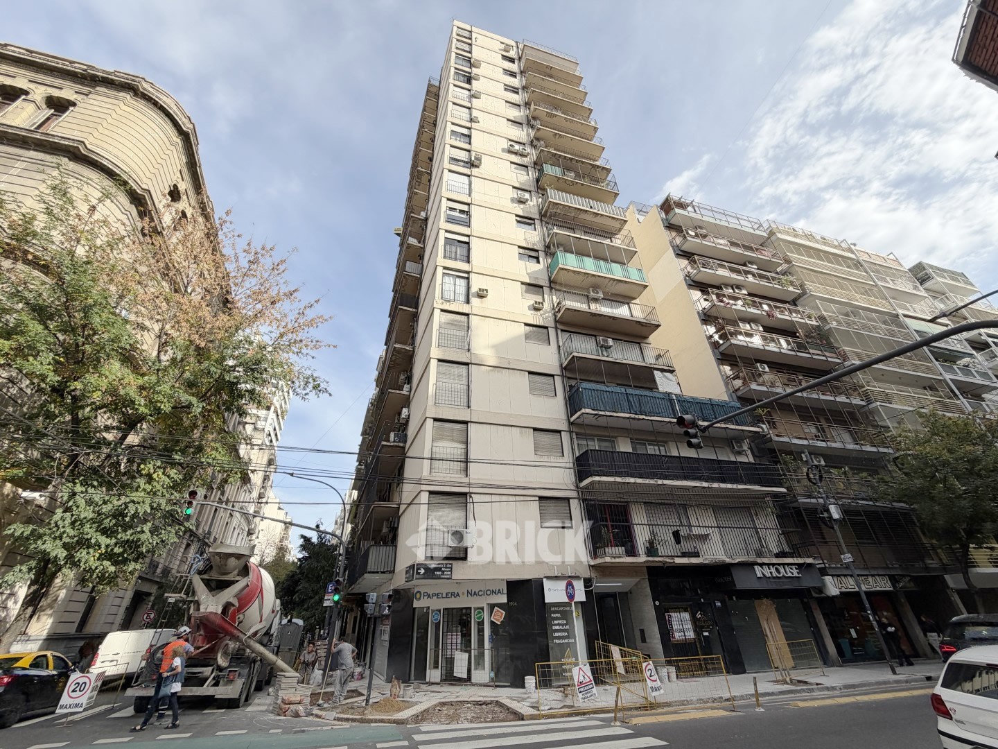 ALVEAR, MARCELO T. DE al 1900 Piso 11 24