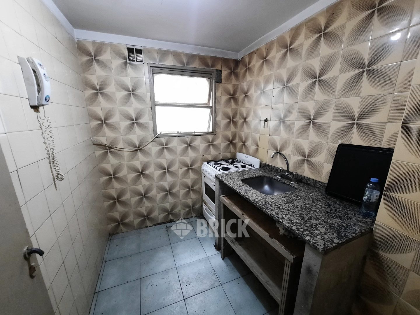 VIAMONTE al 2200 Piso PB 12