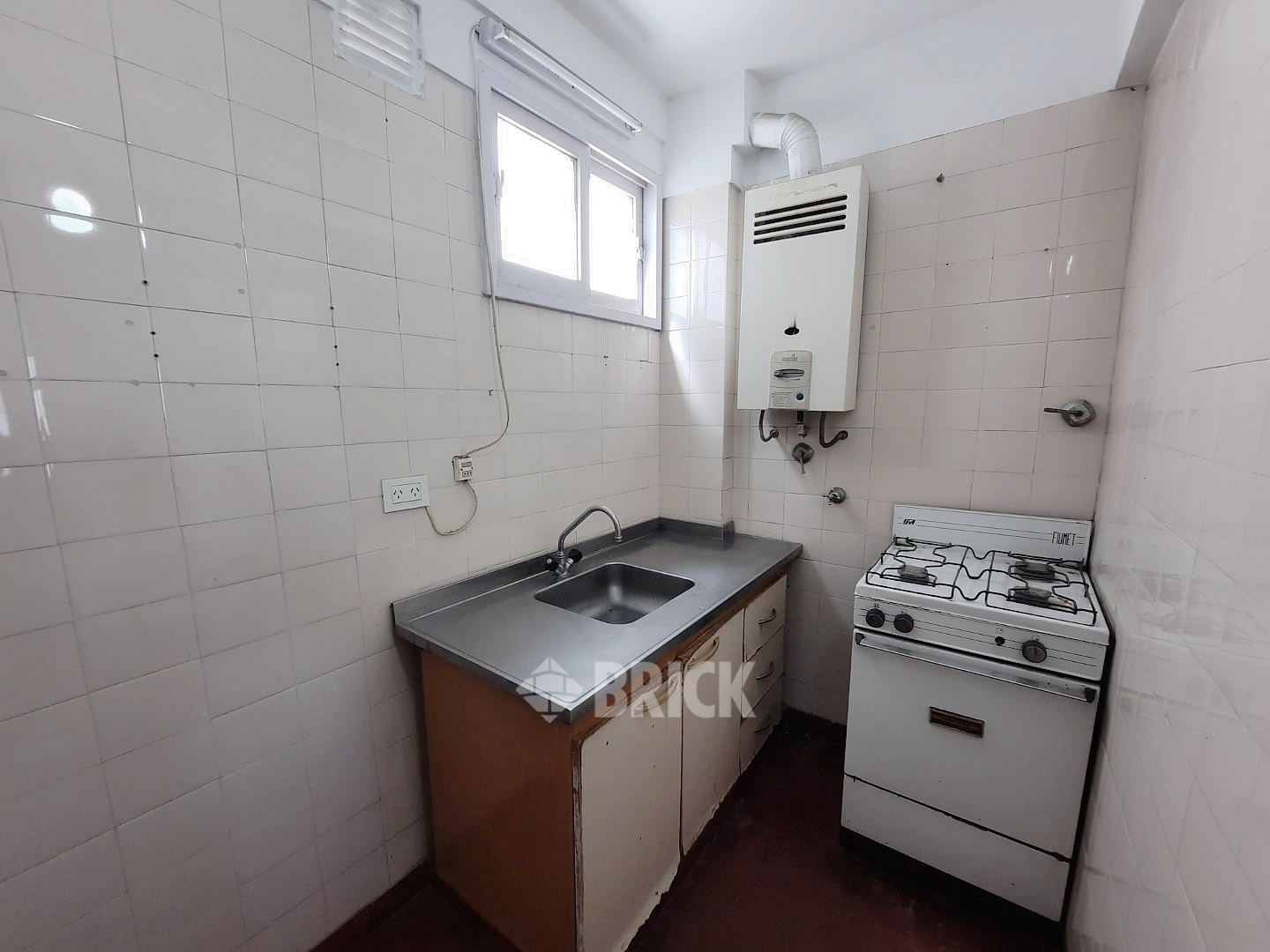 CONDE al 1000 Piso 3 12