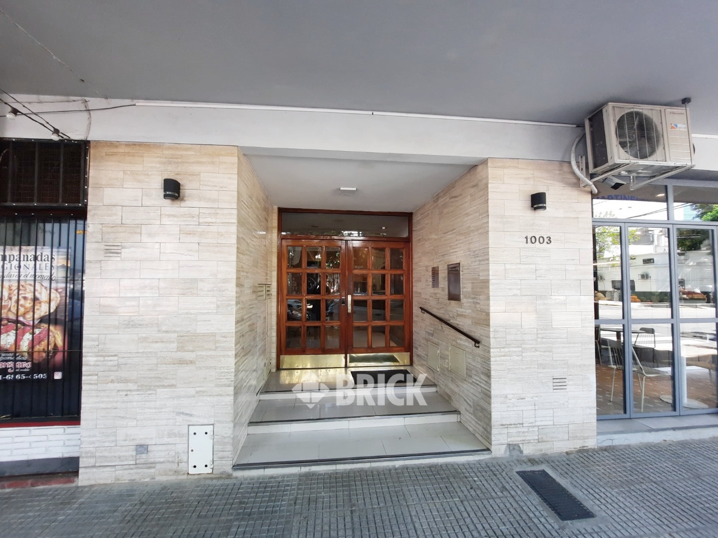 CONDE al 1000 Piso 3 17