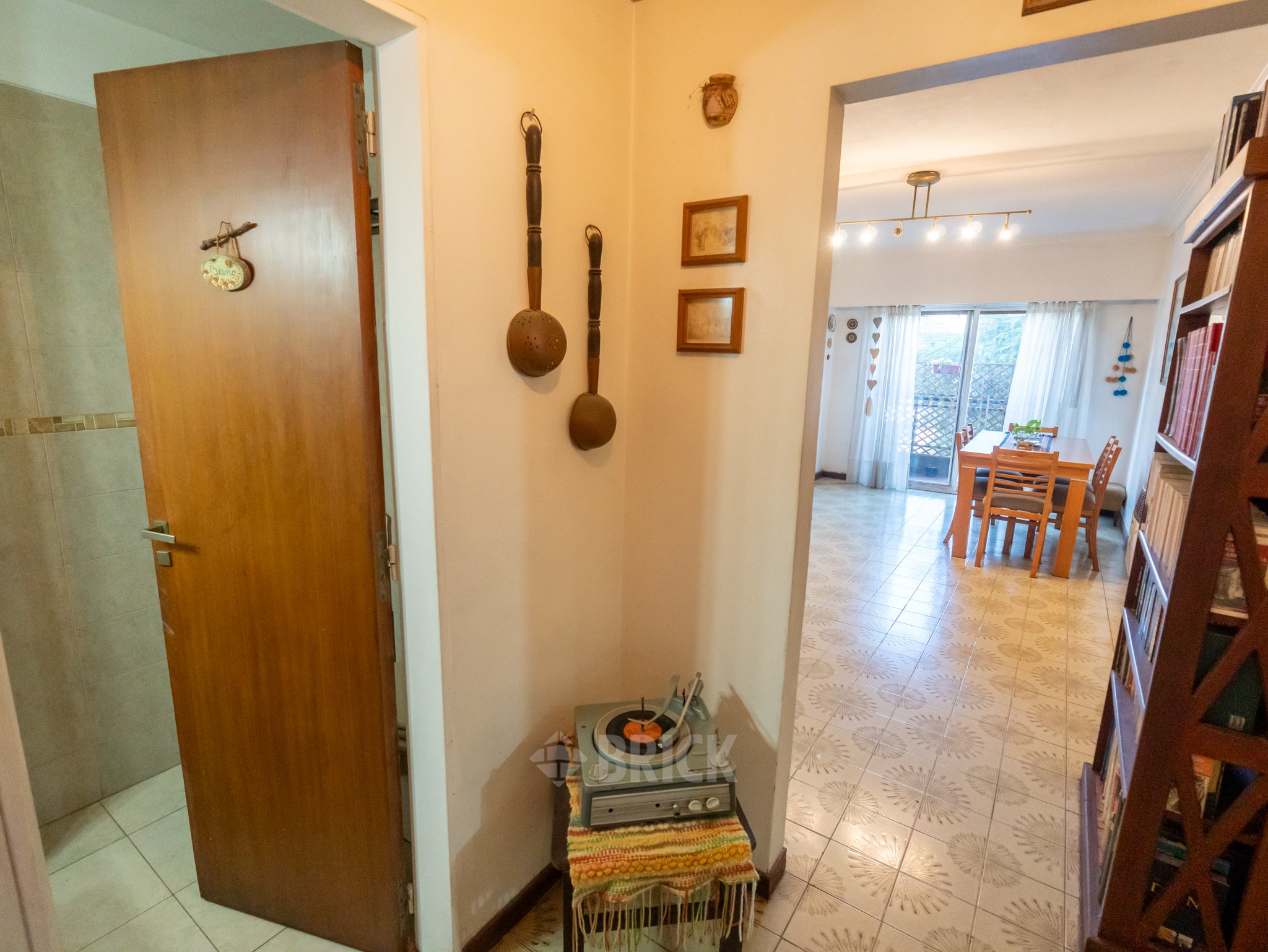 FRANKLIN al 2400 Piso 1 3