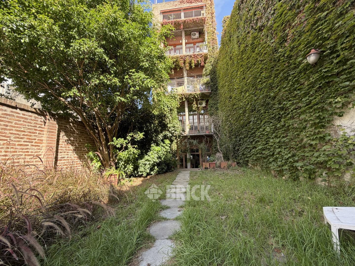 MORENO al 2100 Piso PB 24