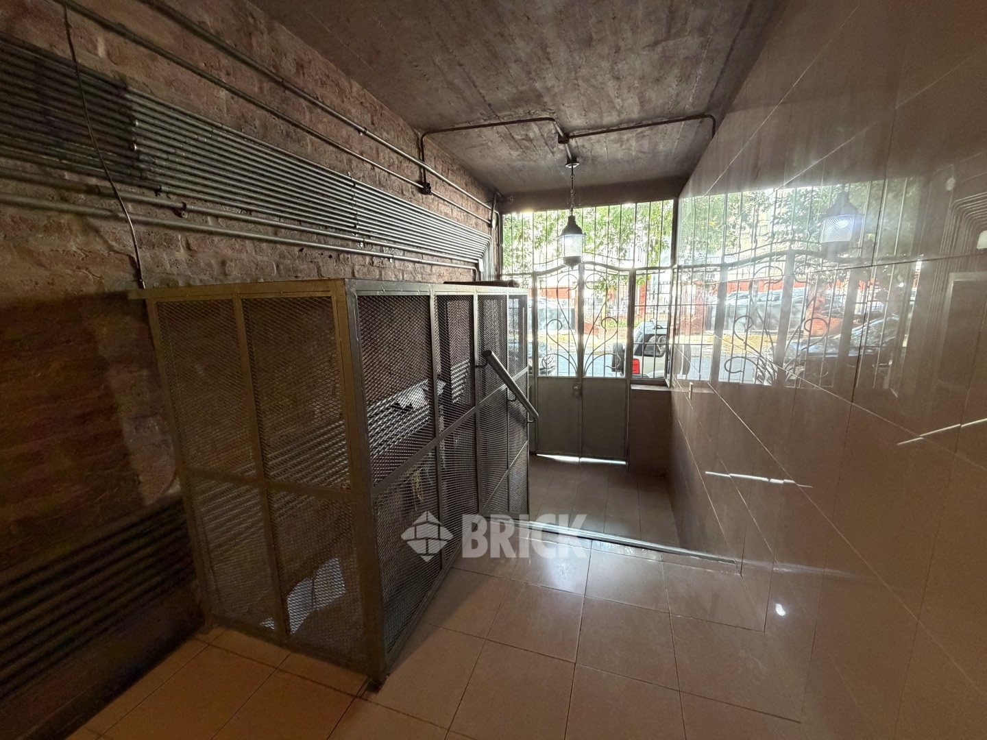 MORENO al 2100 Piso PB 36