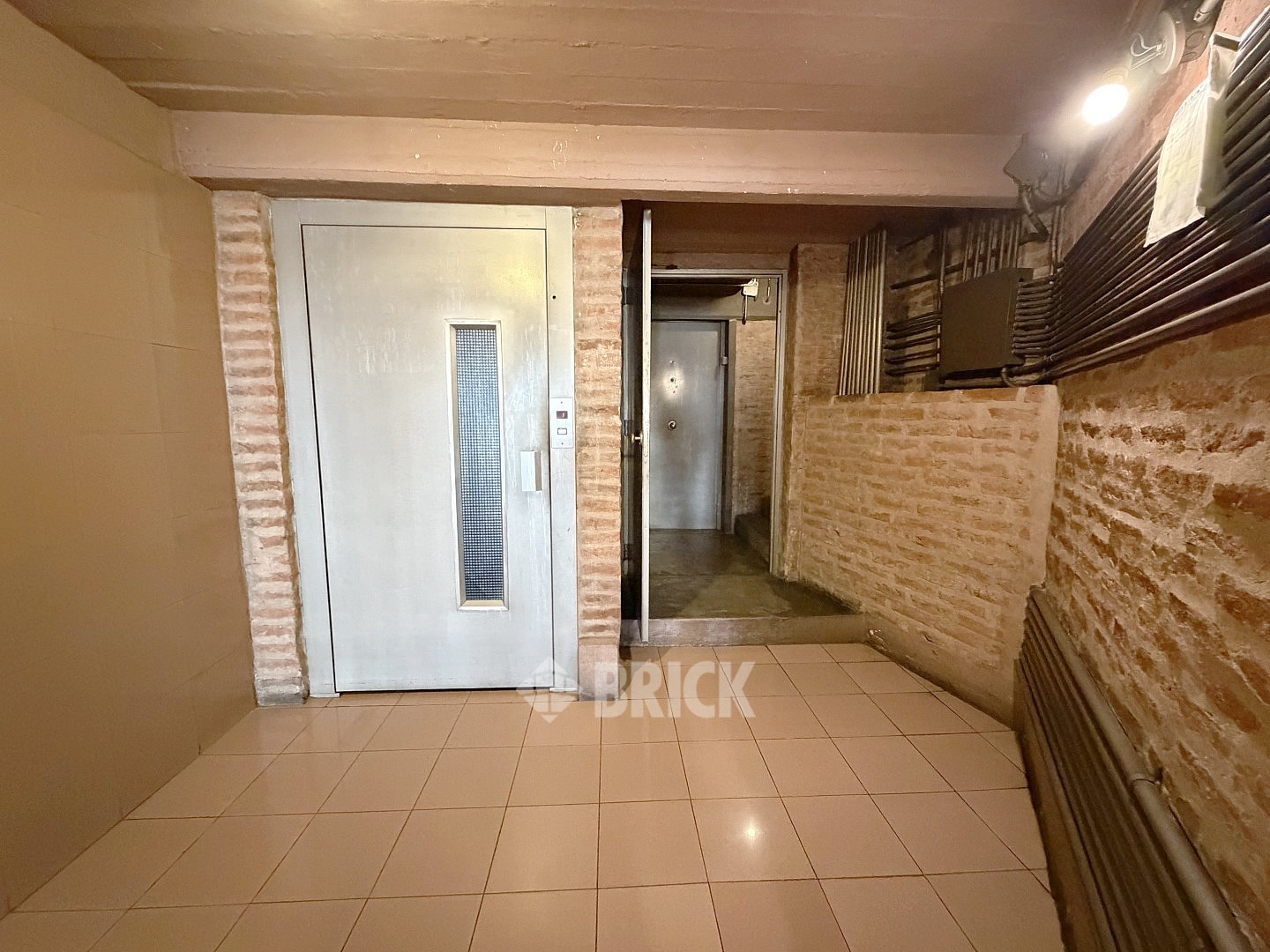 MORENO al 2100 Piso PB 37