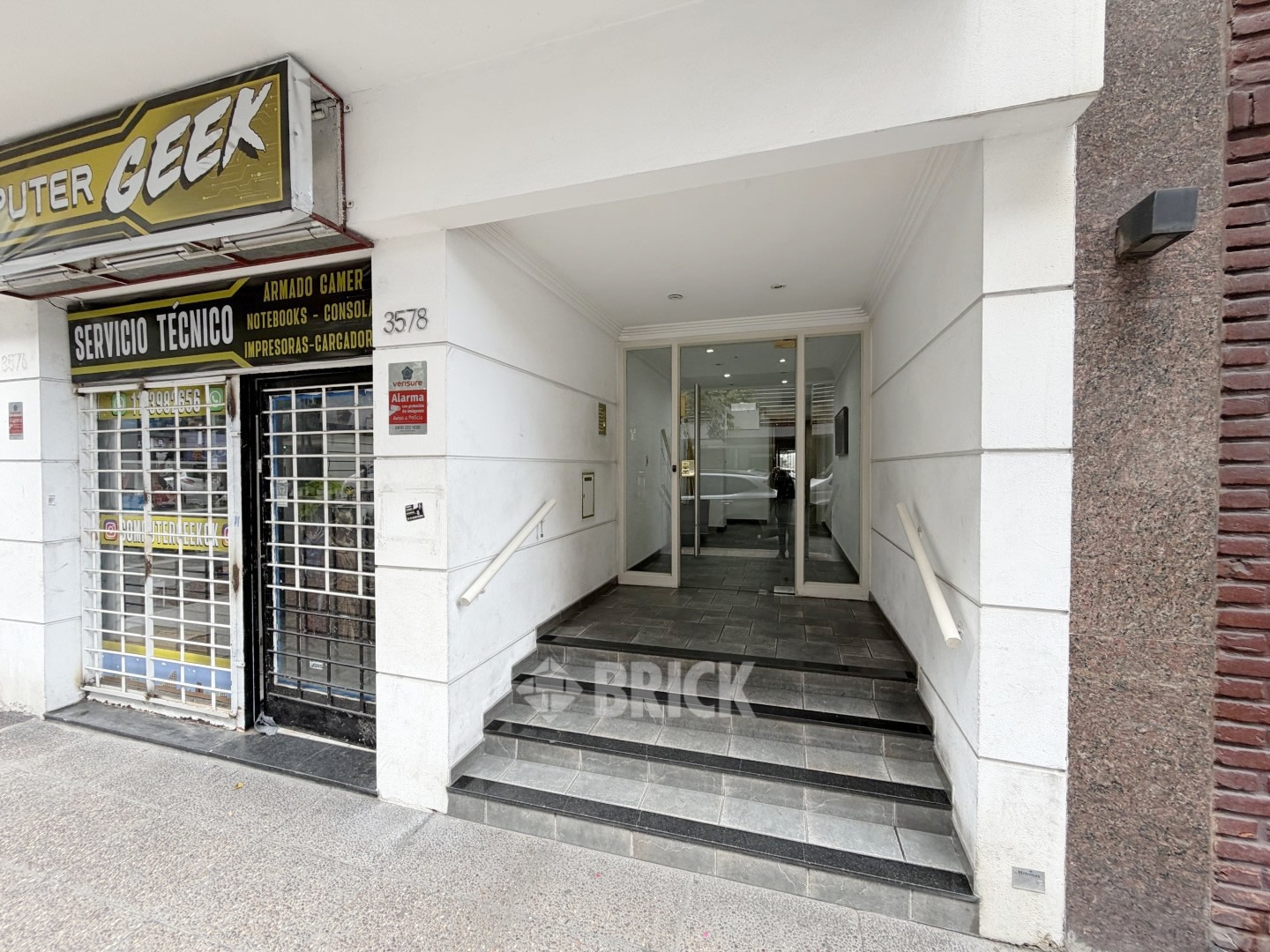 CABRERA, JOSE ANTONIO al 3500 Piso 4 28