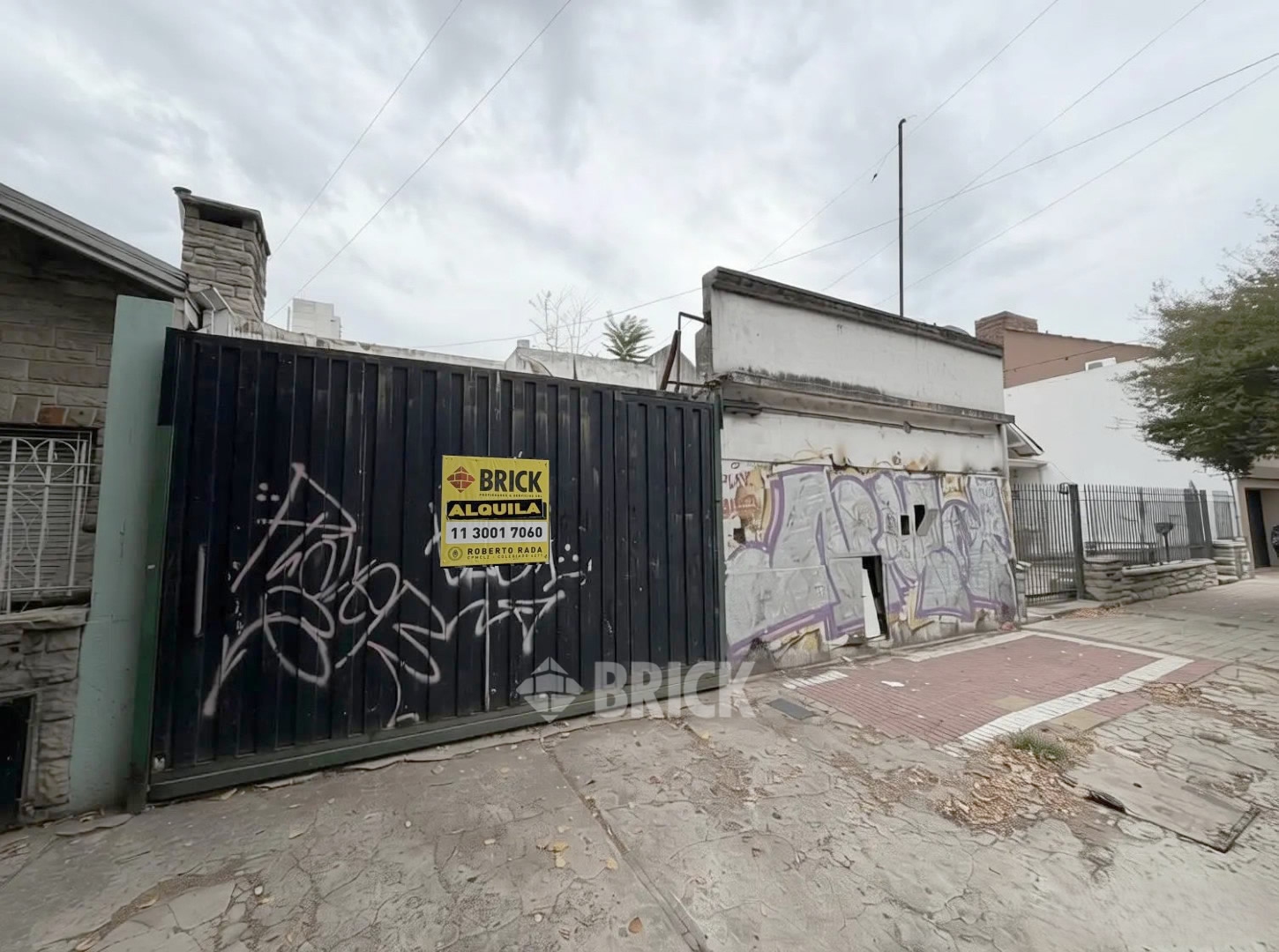 YRIGOYEN, HIPOLITO, AV. al 8200 36