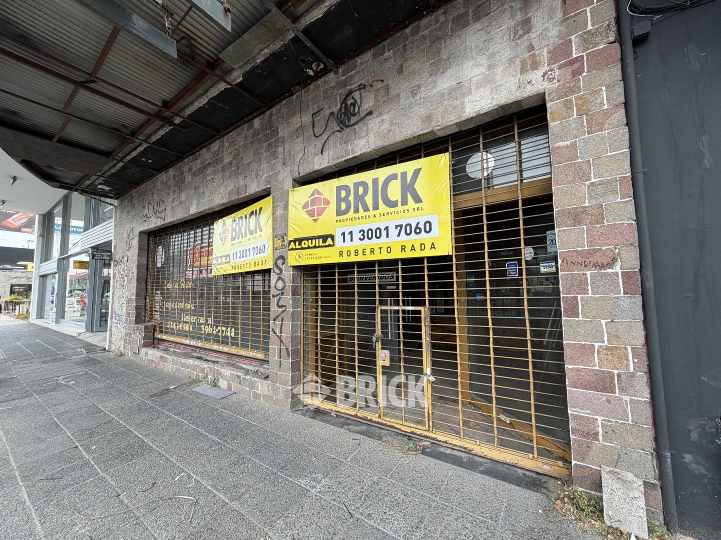 YRIGOYEN, HIPOLITO, AV. al 8200 4