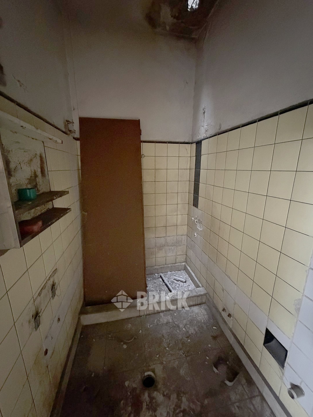 YRIGOYEN, HIPOLITO, AV. al 8200 56