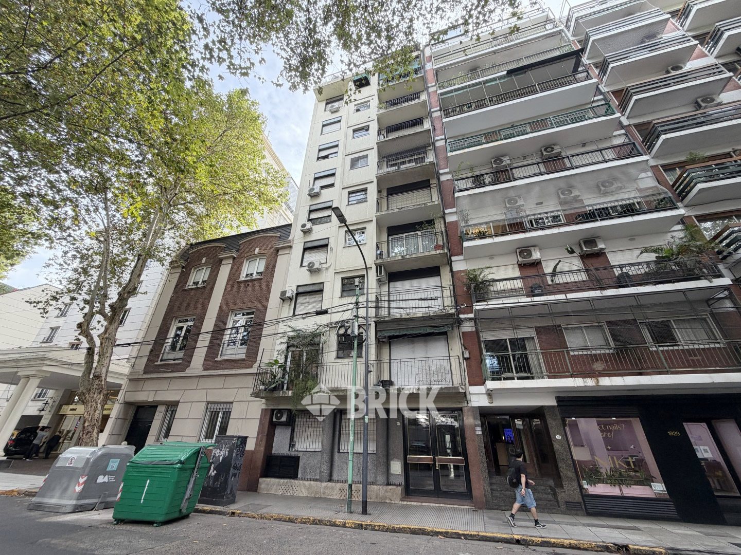 LOPEZ, VICENTE al 1900 Piso 9 30