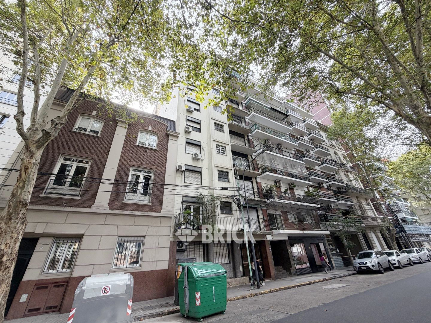 LOPEZ, VICENTE al 1900 Piso 9 31