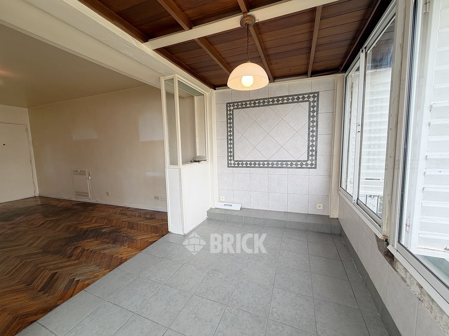 LOPEZ, VICENTE al 1900 Piso 9 8
