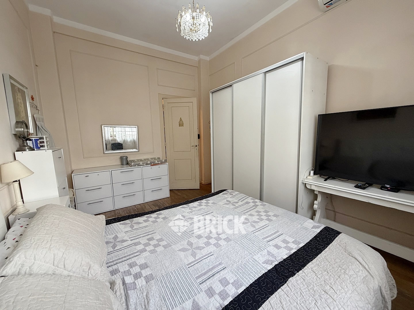 ENTRE RIOS, AV. al 1600 Piso 1 13