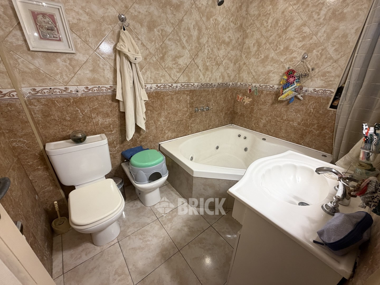 ENTRE RIOS, AV. al 1600 Piso 1 14