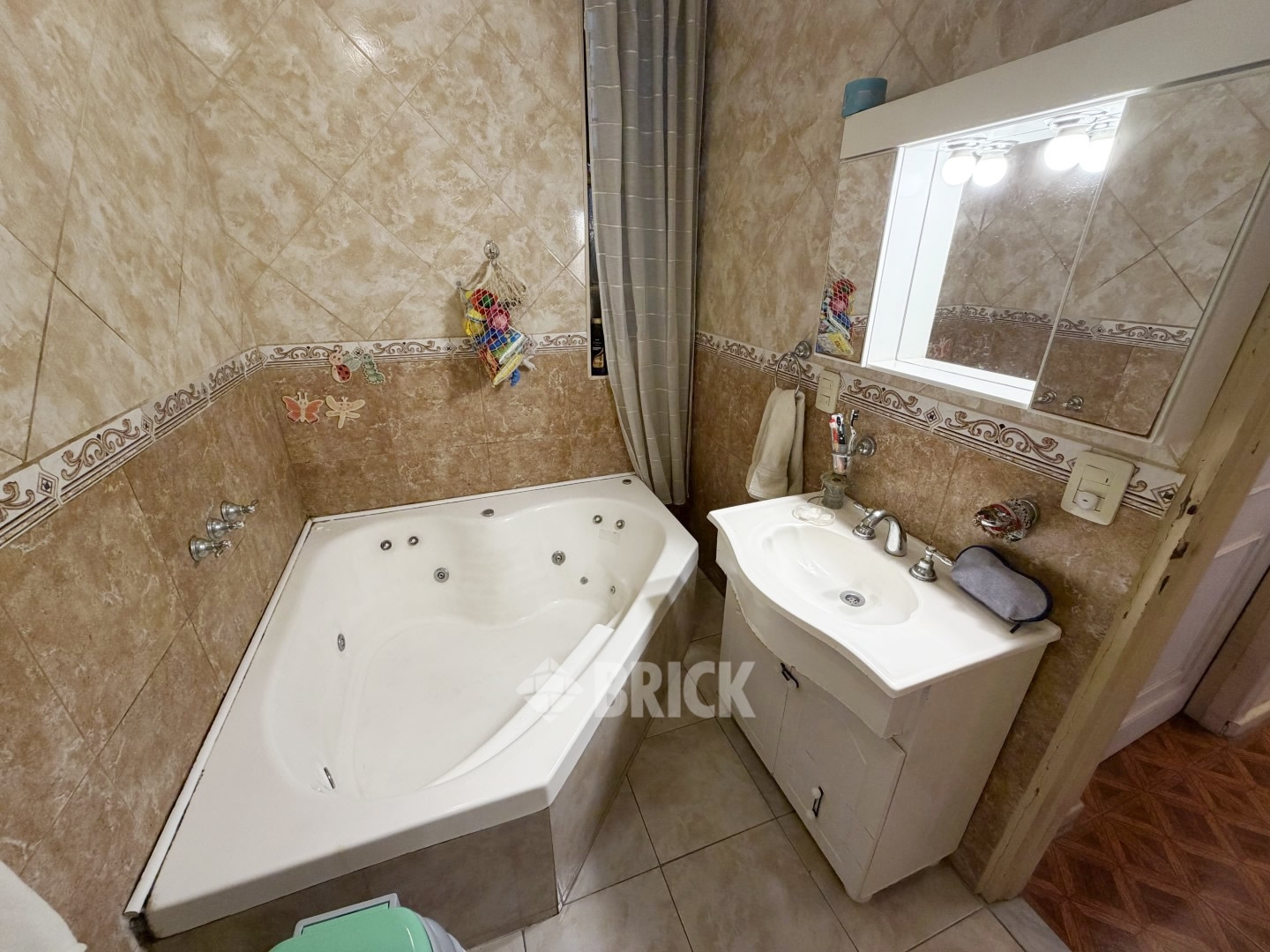 ENTRE RIOS, AV. al 1600 Piso 1 15