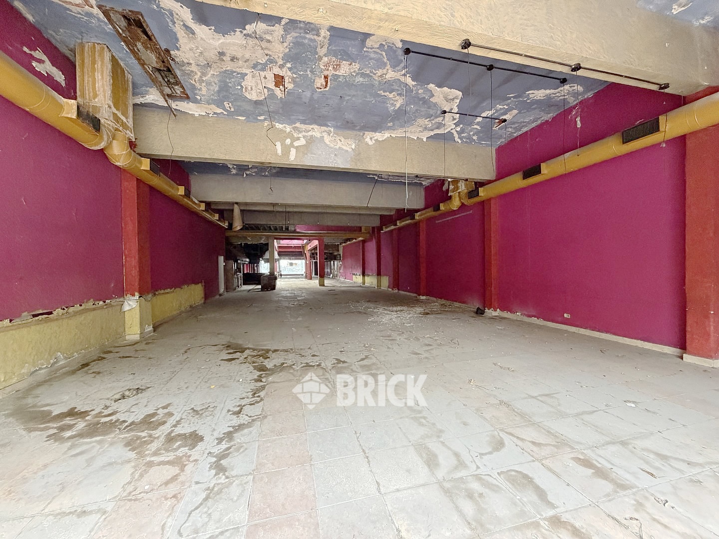 YRIGOYEN, HIPOLITO, AV. al 8200 14