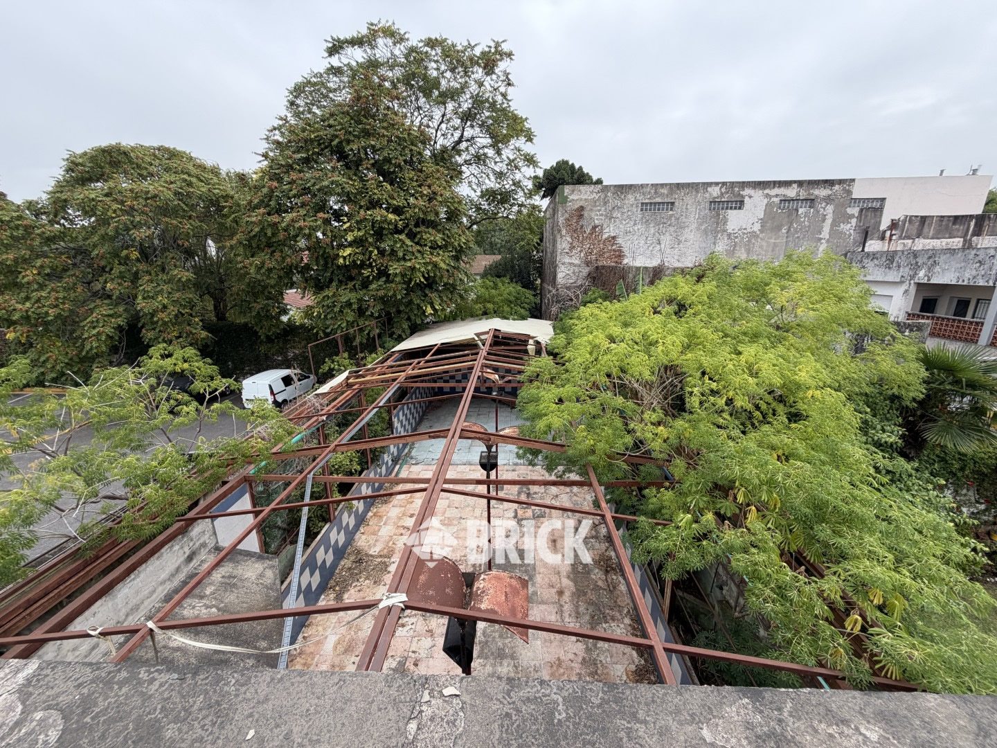 YRIGOYEN, HIPOLITO, AV. al 8200 41