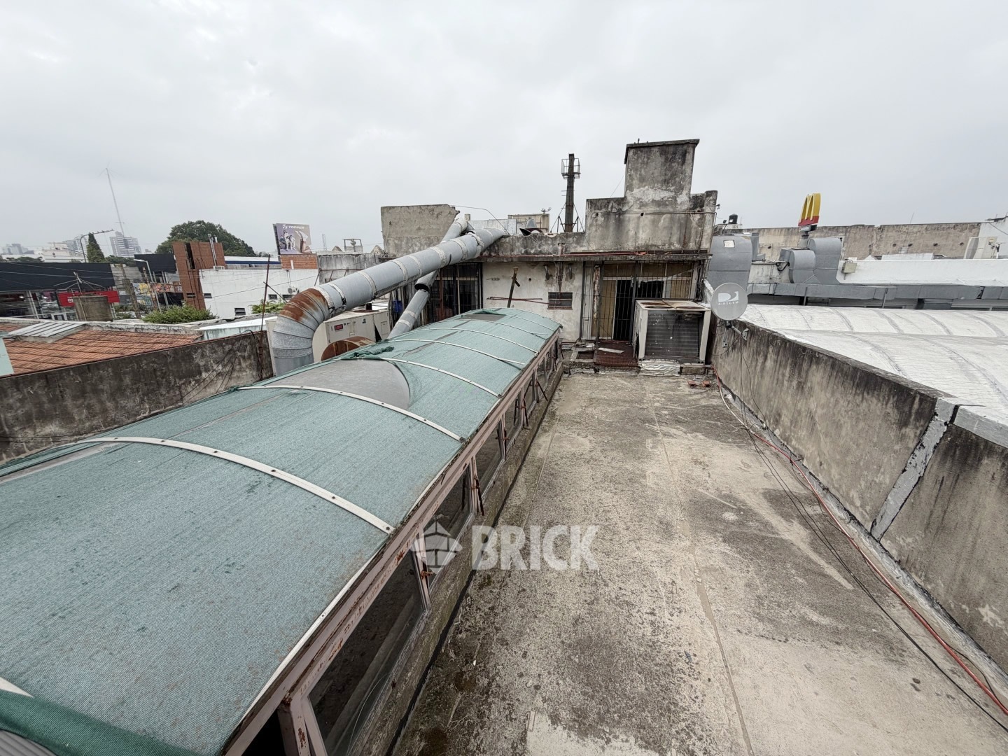 YRIGOYEN, HIPOLITO, AV. al 8200 44