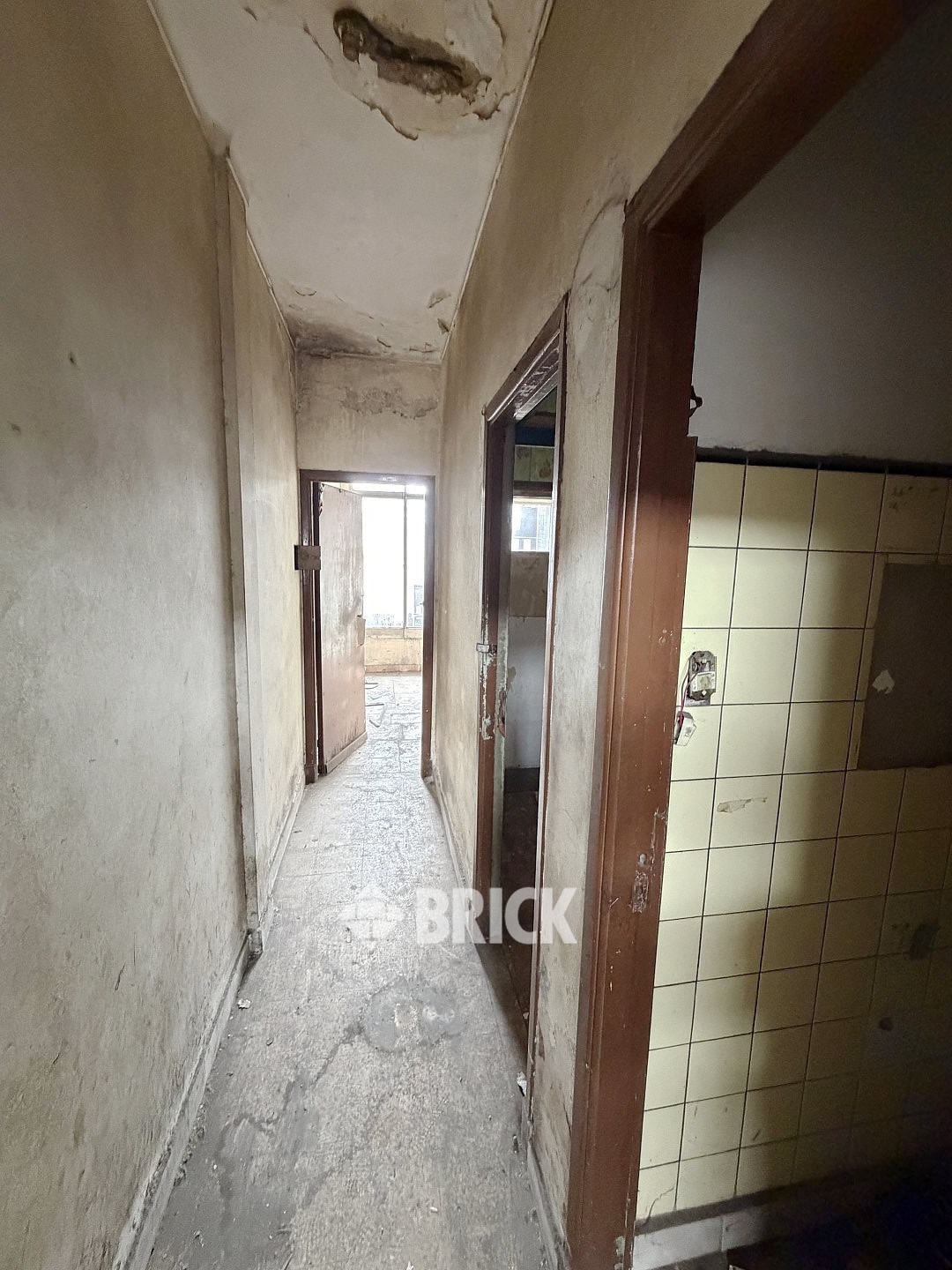 YRIGOYEN, HIPOLITO, AV. al 8200 52