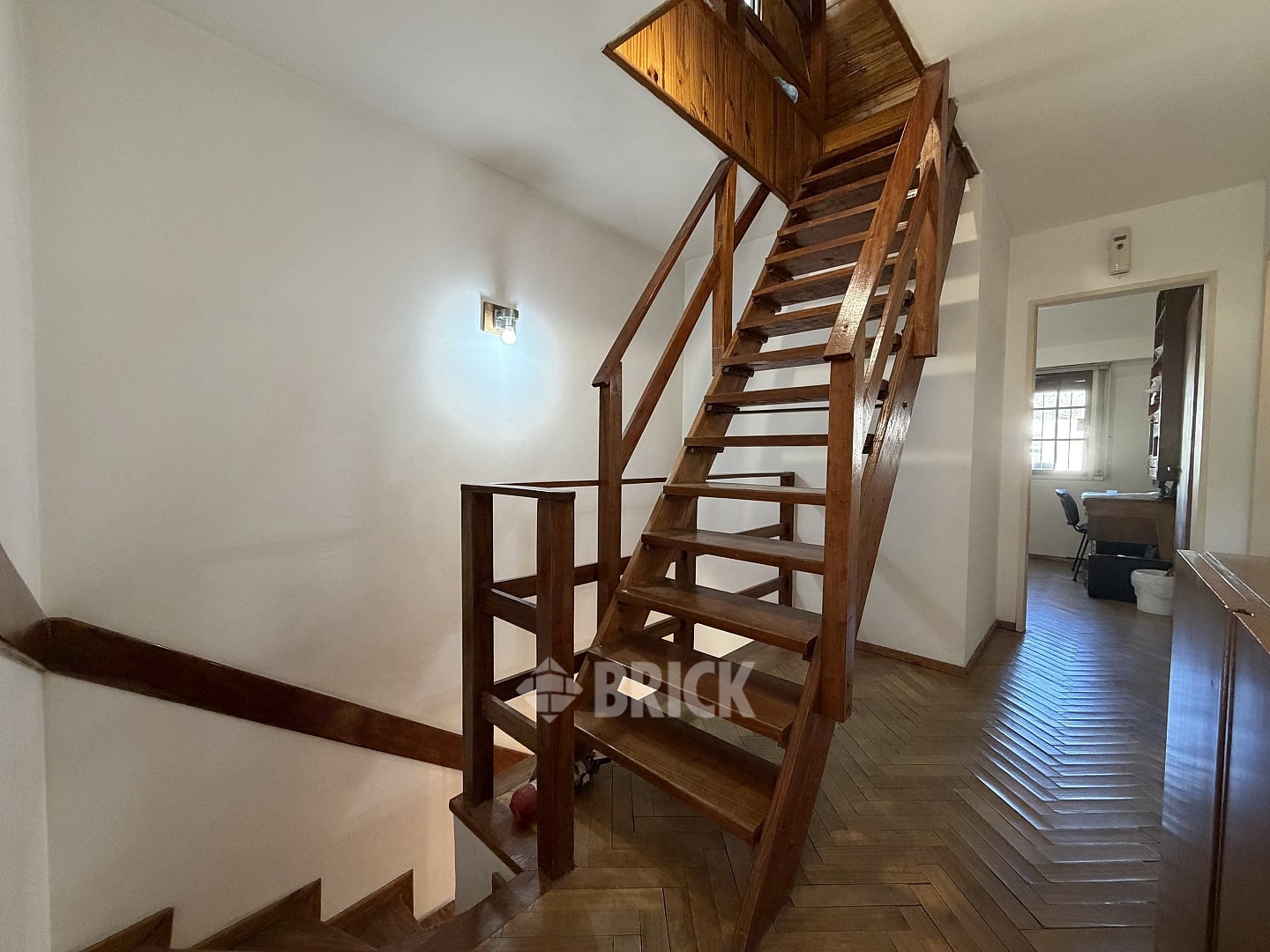 MERCADER, EMIR al 4300 Piso PB 16