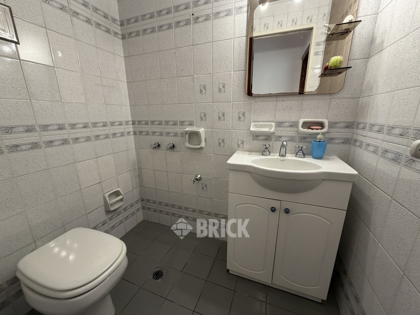 MERCADER, EMIR al 4300 Piso PB 6