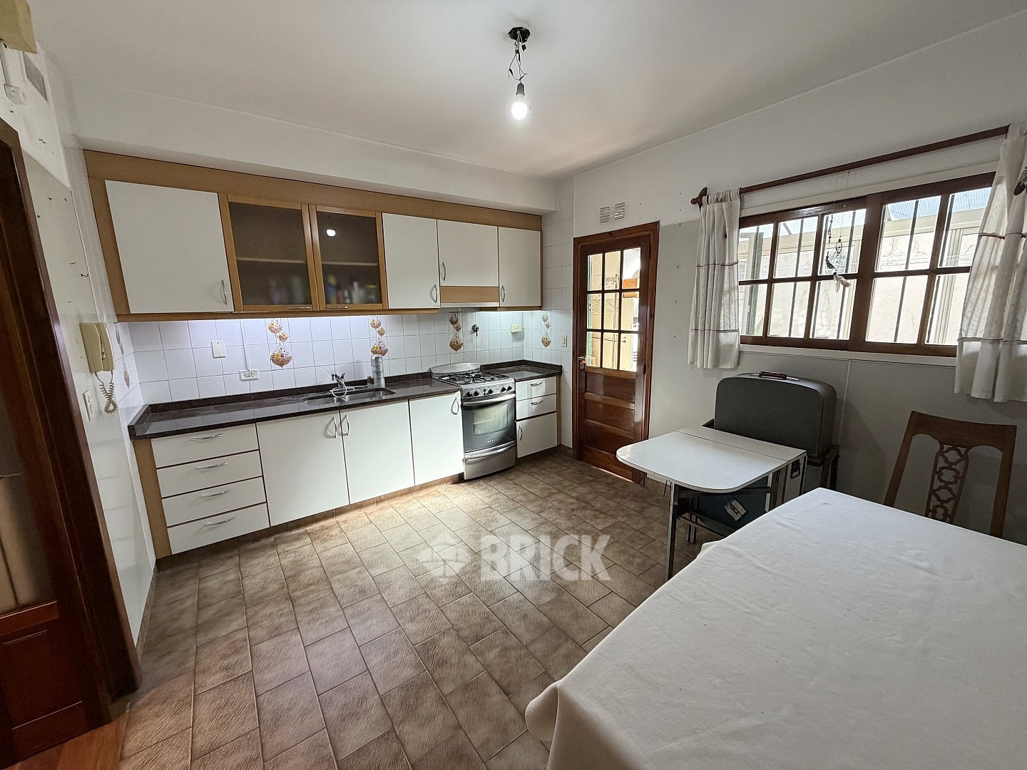 MERCADER, EMIR al 4300 Piso PB 8