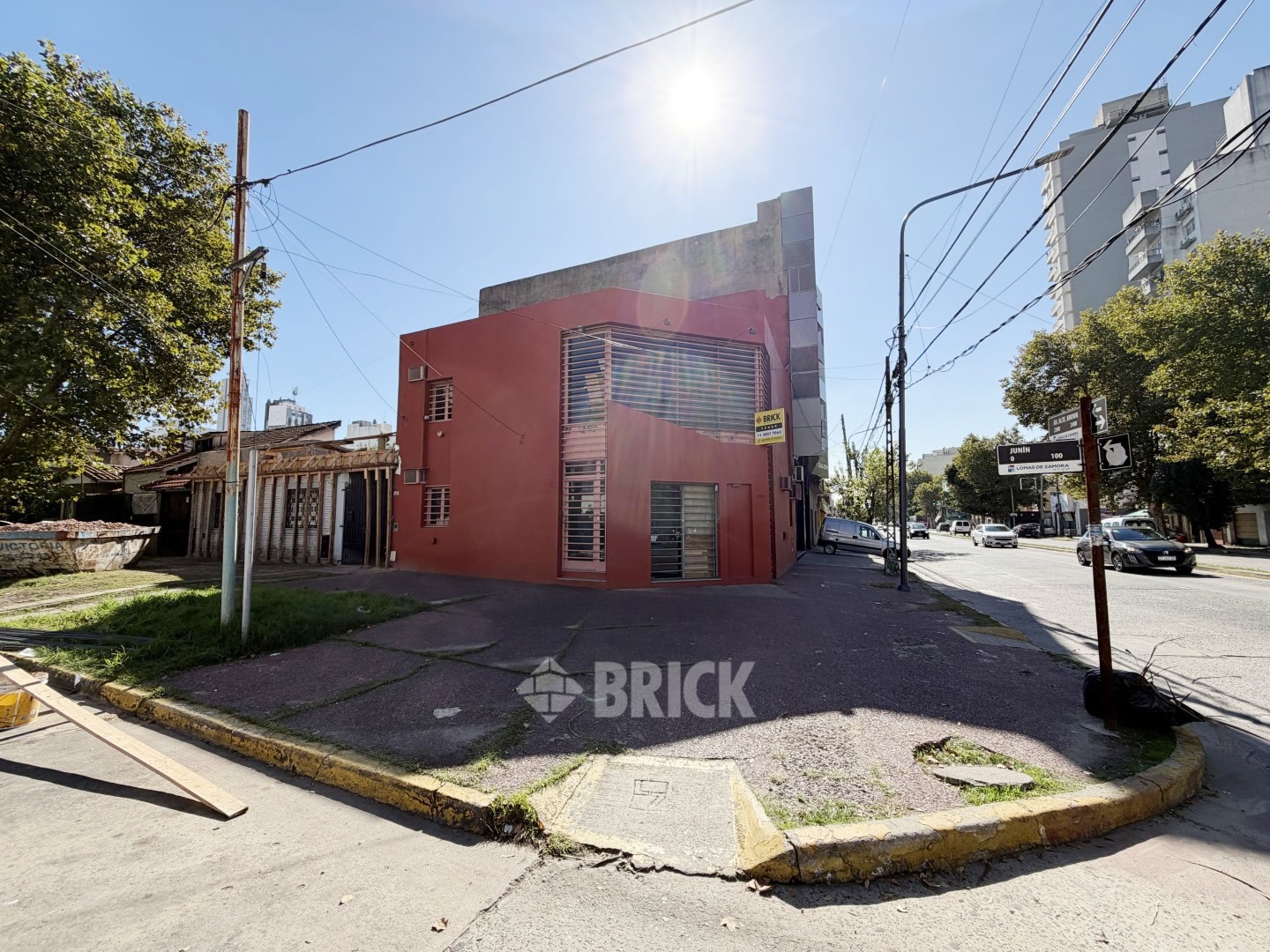 BROWN, ALMIRANTE, AV. al 2300 48