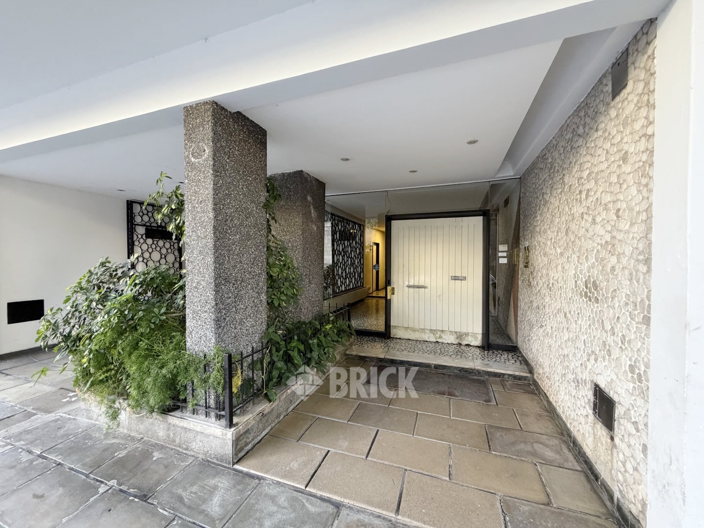 AZCUENAGA al 1900 Piso 8 16