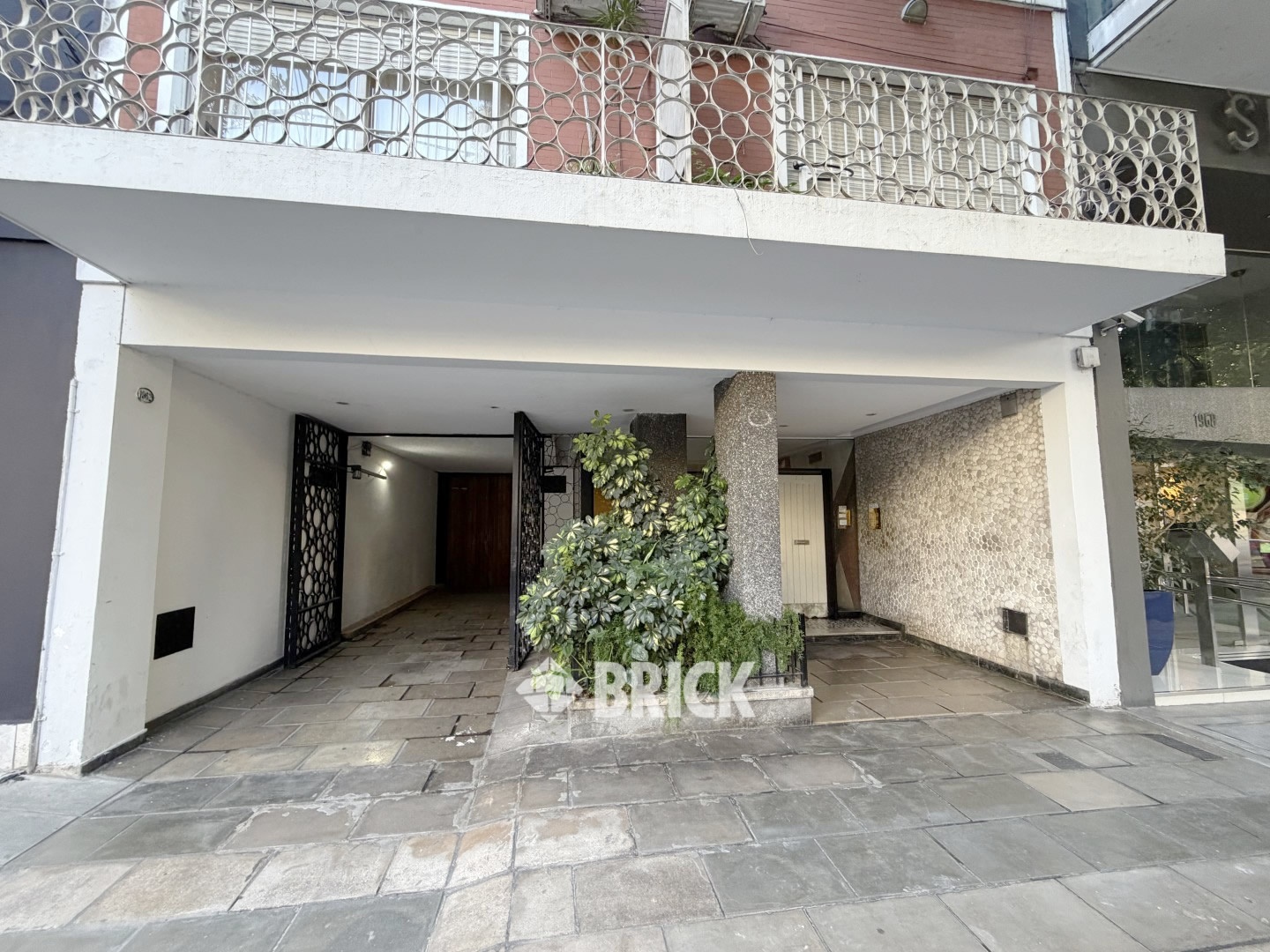 AZCUENAGA al 1900 Piso 8 17