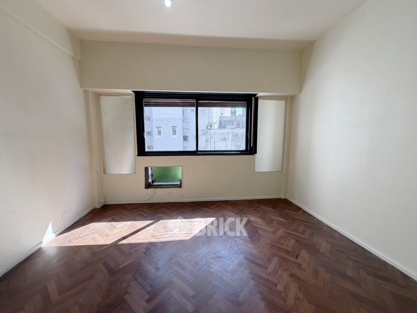 AZCUENAGA al 1900 Piso 8 4