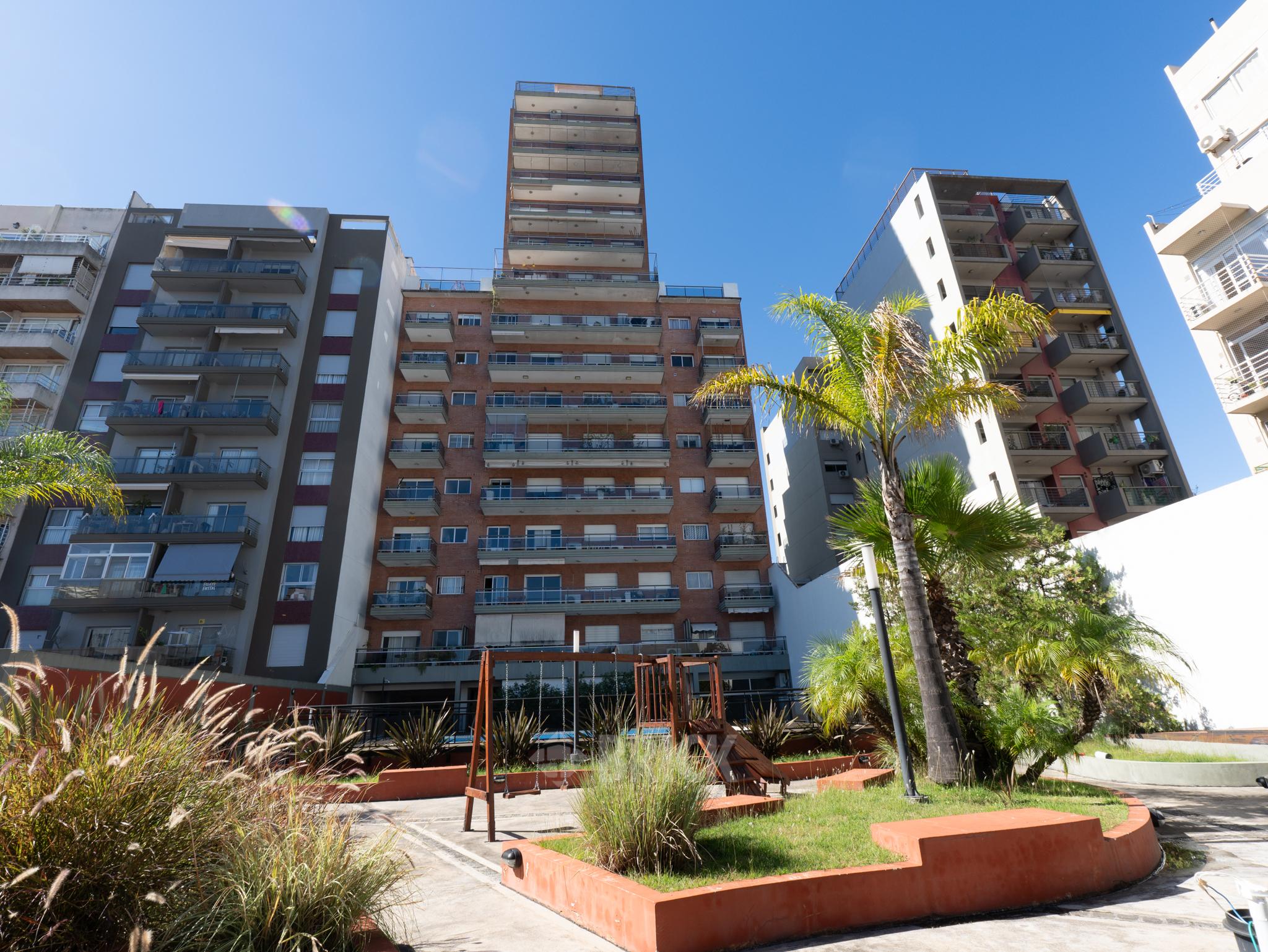 ALVAREZ, DONATO, T. GRAL. al 200 Piso 7 15