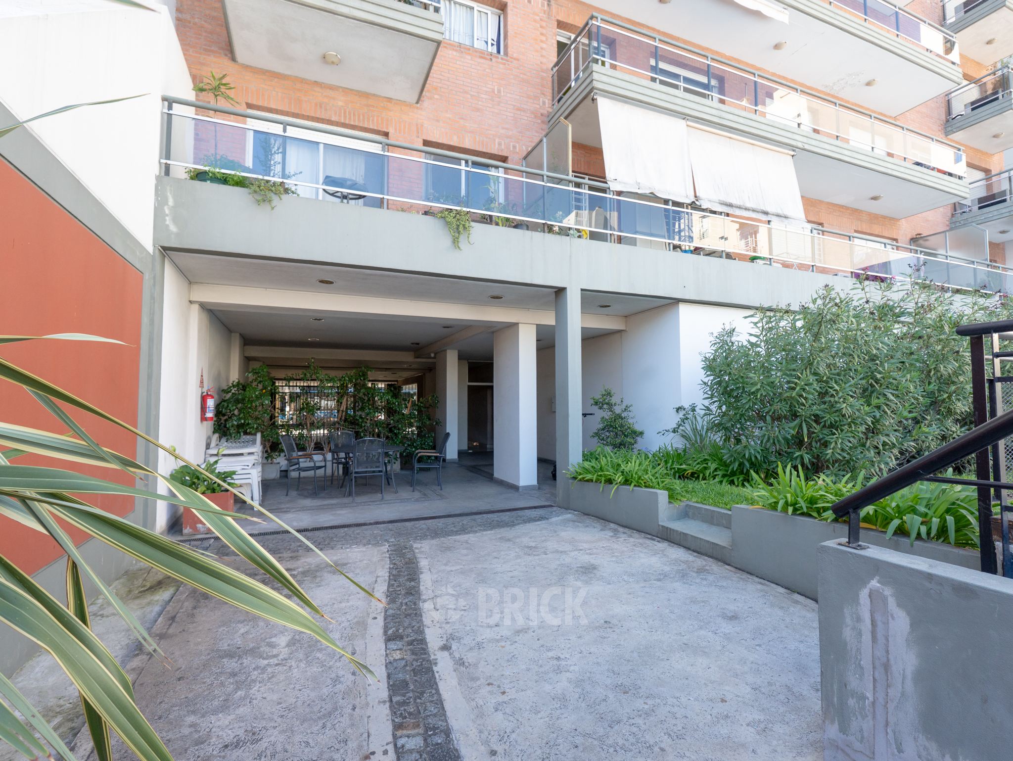 ALVAREZ, DONATO, T. GRAL. al 200 Piso 7 22