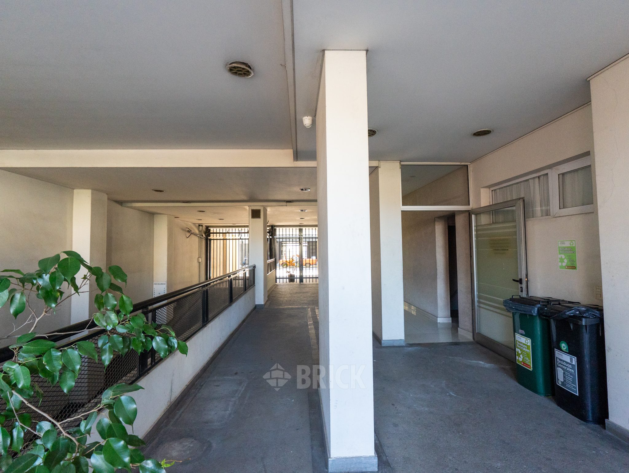 ALVAREZ, DONATO, T. GRAL. al 200 Piso 7 23