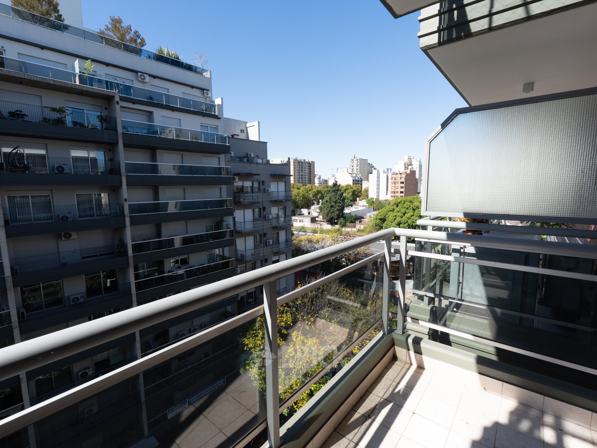 ALVAREZ, DONATO, T. GRAL. al 200 Piso 7 6