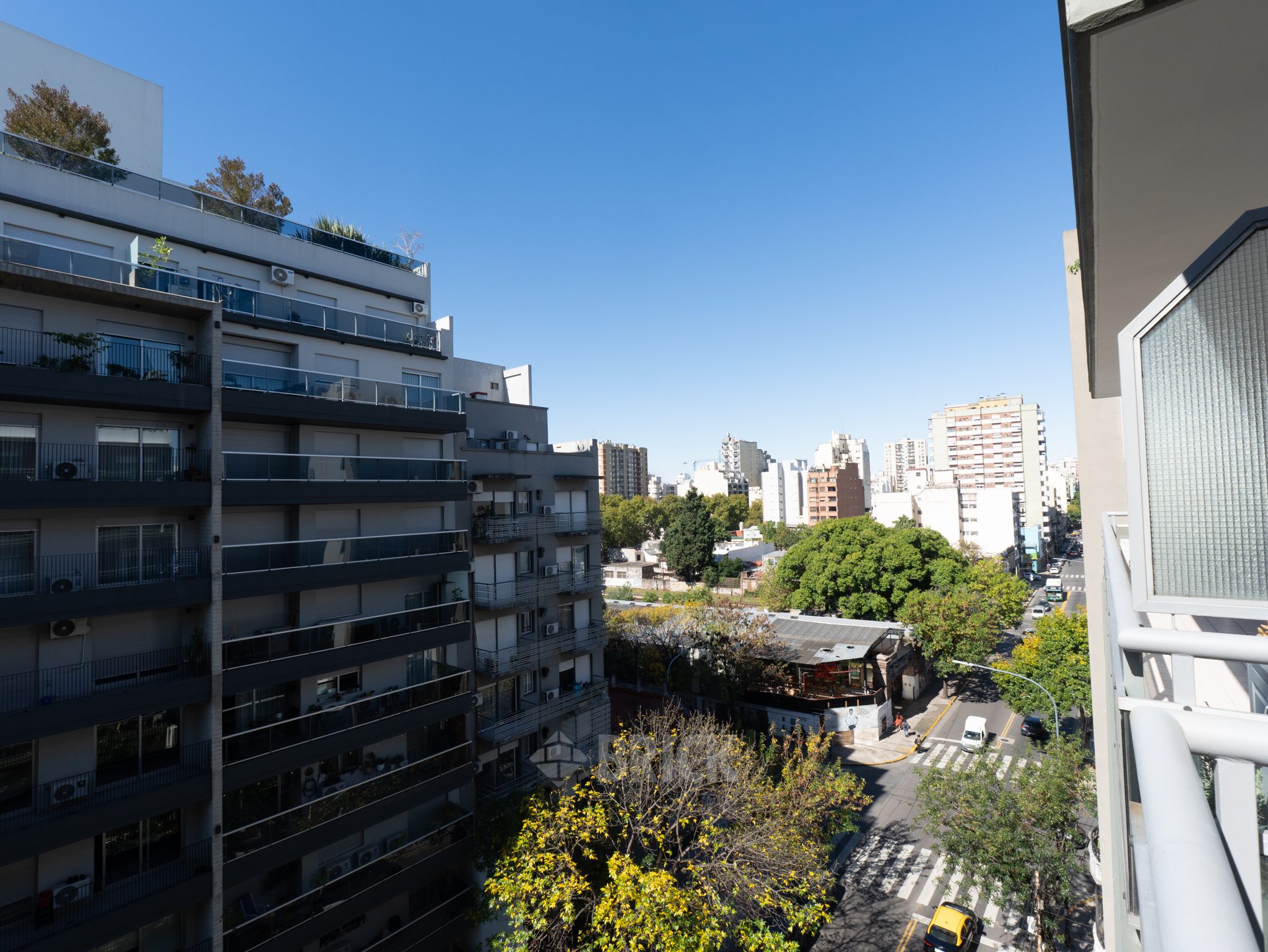 ALVAREZ, DONATO, T. GRAL. al 200 Piso 7 7