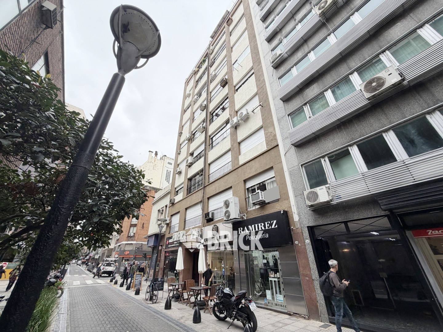 MAIPU al 700 Piso 8 38