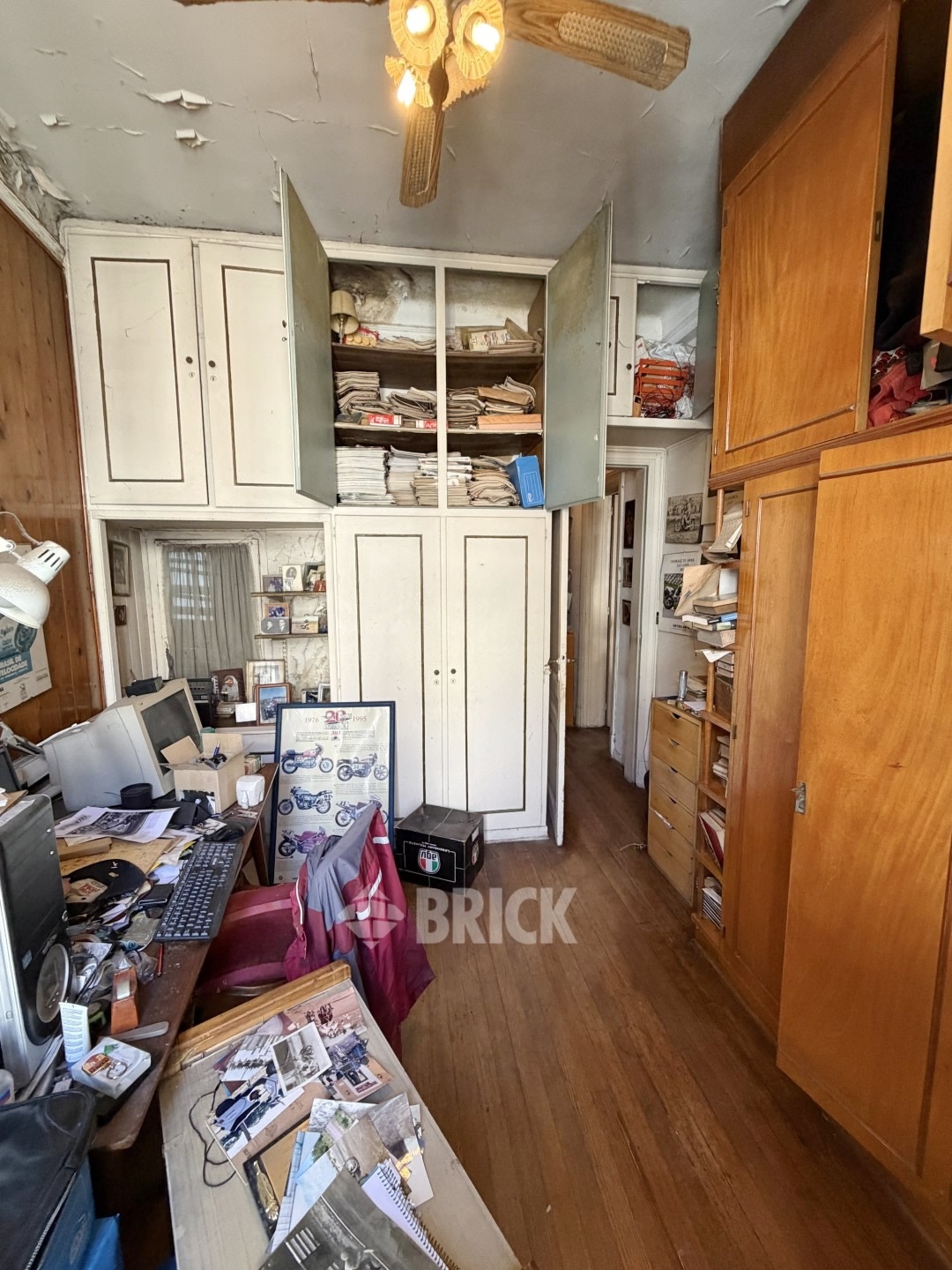 PARAGUAY al 2000 Piso 6 10