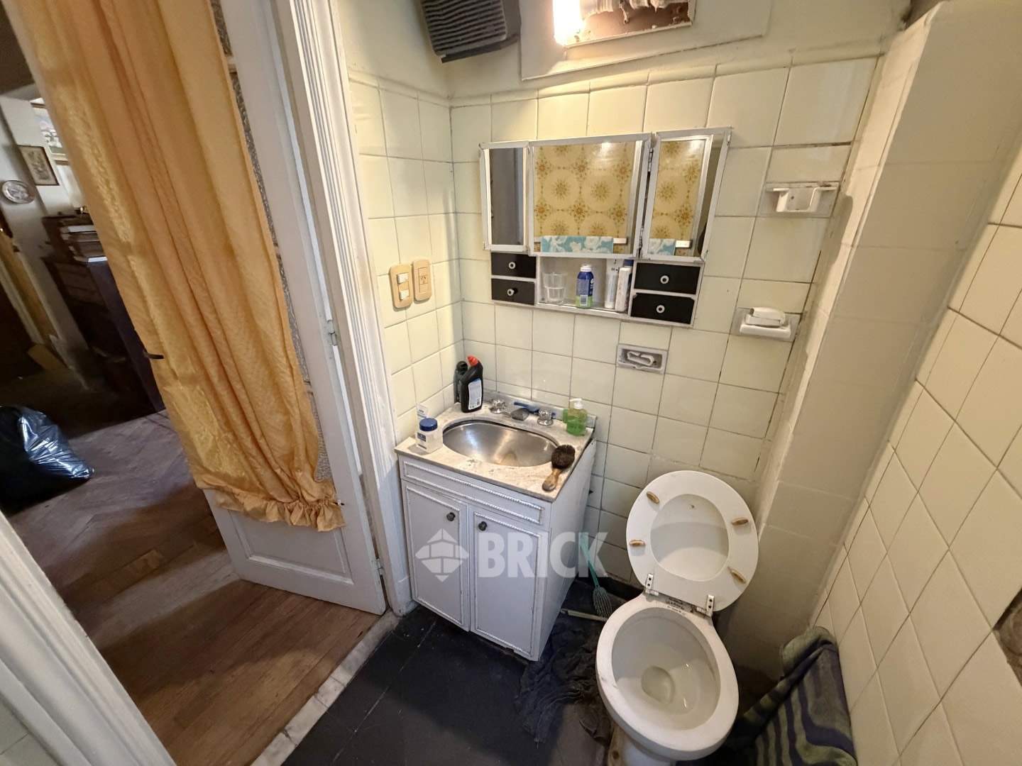 PARAGUAY al 2000 Piso 6 13