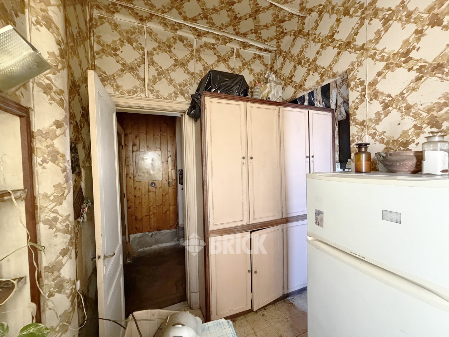 PARAGUAY al 2000 Piso 6 19