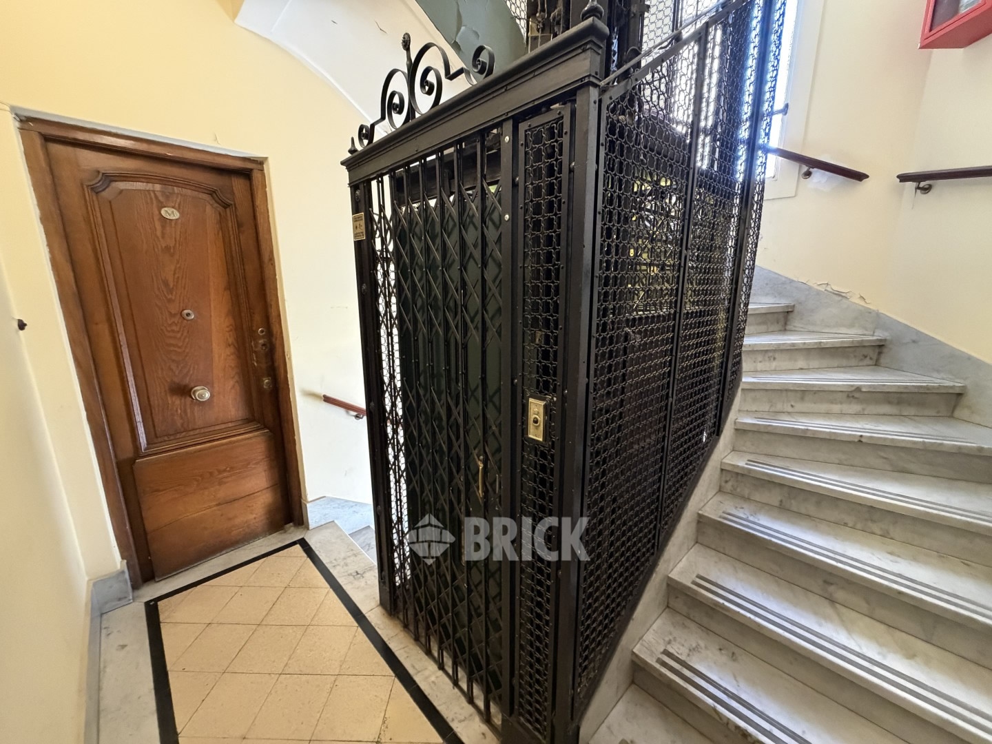 PARAGUAY al 2000 Piso 6 23